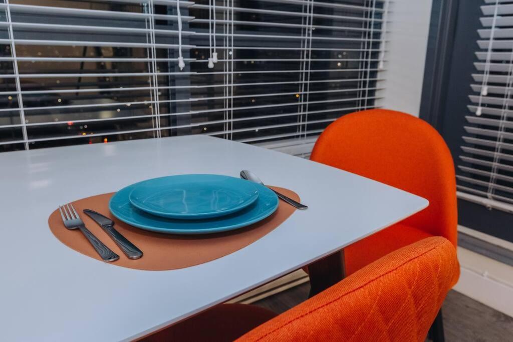 Modern Condo In The Heart Of Dt Overlooking City Vancouver Eksteriør bilde